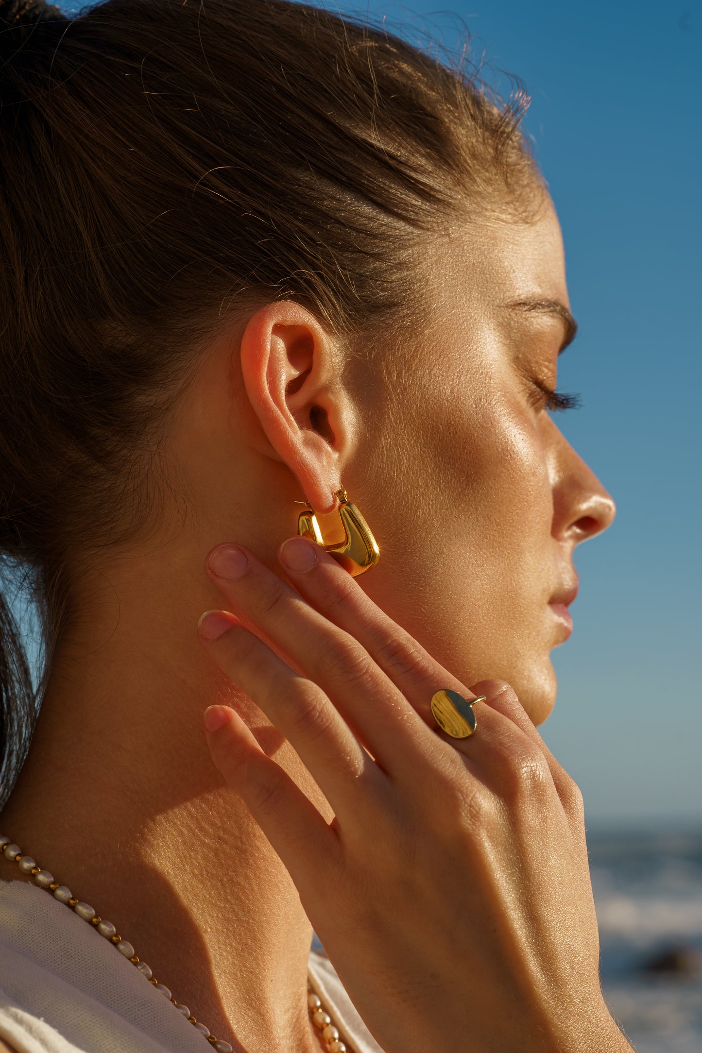 Geometric Hoops