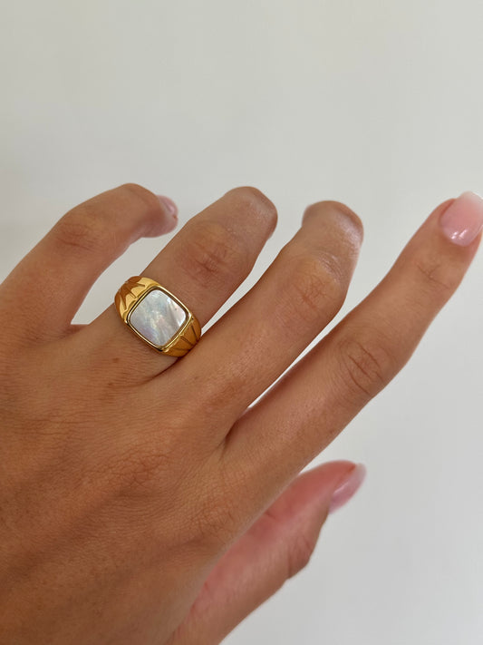 Opulence Signet 2